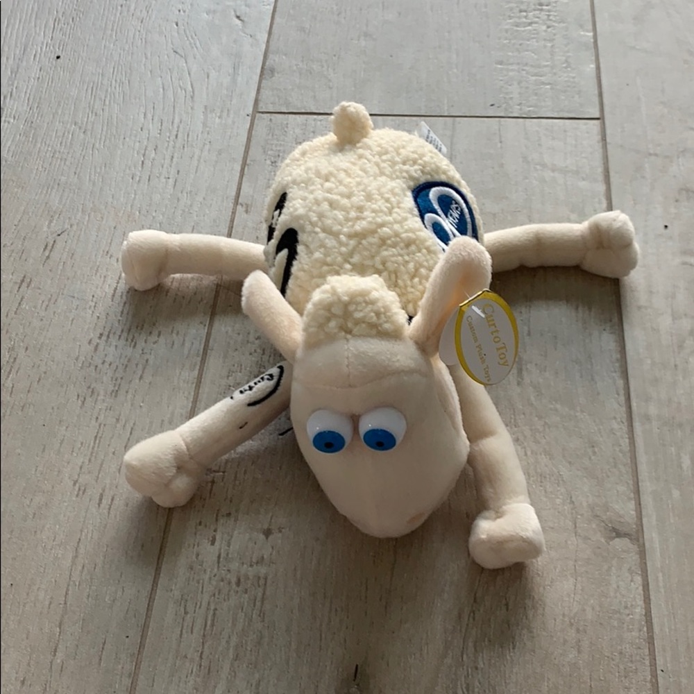 Number 80 Serta sheep￼